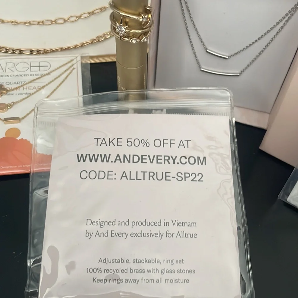 Jewelry bundle - Picture 7 of 7